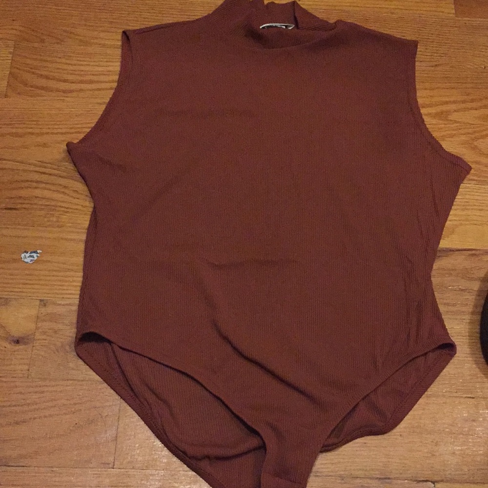 Brown bodysuit size large with a little turtleneck